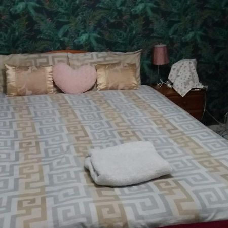 Spacious Double Room Located Within Walking Distance To Seaside And Town Dover Kültér fotó