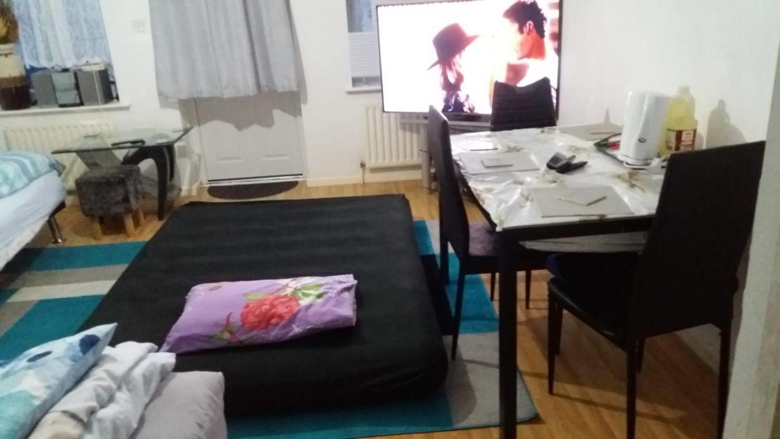 Spacious Double Room Located Within Walking Distance To Seaside And Town Dover Kültér fotó